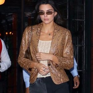 NILI LOTAN
Sylvie Snake Print Leather Blazer In Nutmeg Python Print in Sz 6